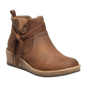 Born Size 8.5 39 Brown Distressed Suede Leather Vaughn Wedge Boot